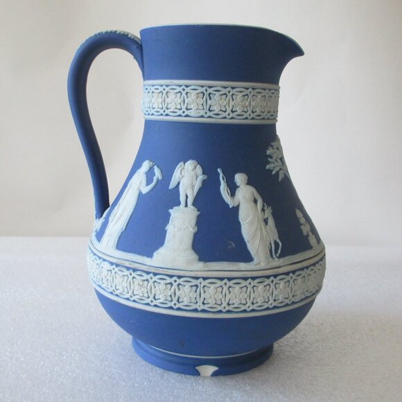 ANTIQUE WEDGWOOD "ETRUSCAN" PITCHER - Picture 3 of 16
